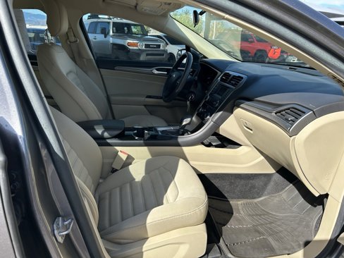 Used 2014 Ford Fusion SE image 29