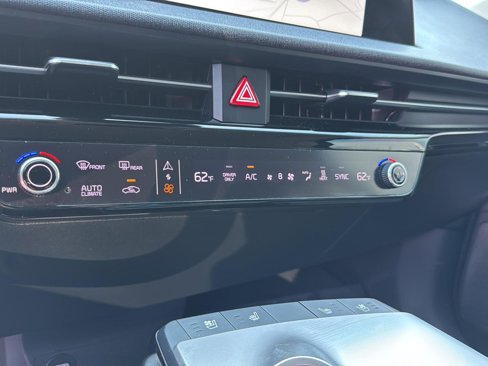 Used 2022 Kia EV6 Wind image 23