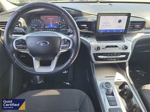 Certified 2022 Ford Explorer XLT image 4