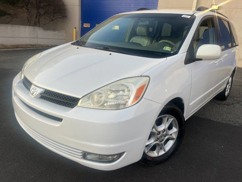 Used 2004 Toyota Sienna XLE Limited image 2