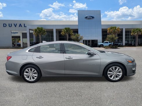 Used 2024 Chevrolet Malibu LT image 2