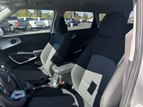 Used 2023 Kia Soul LX w/ Option Group 015 image 10
