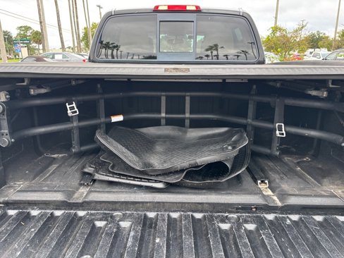 Used 2015 Nissan Frontier SV w/ SV Value Truck Package image 18