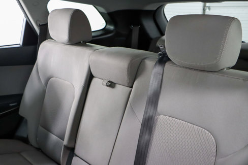 Used 2017 Hyundai Santa Fe SE image 23