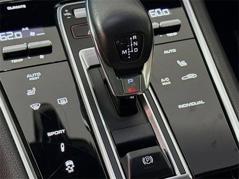 Certified 2021 Porsche Panamera image 17