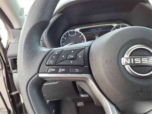 Used 2024 Nissan Sentra SV image 19