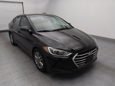 Used 2017 Hyundai Elantra SE image 13
