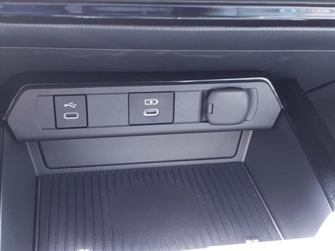 New 2024 Toyota Prius Limited image 30