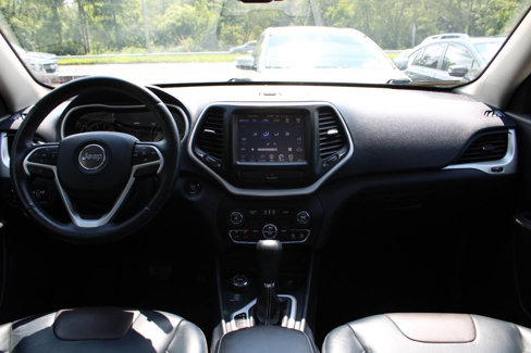 Used 2016 Jeep Cherokee Limited image 31