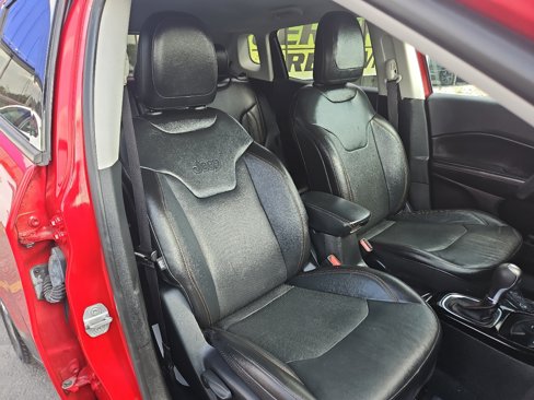 Used 2021 Jeep Compass Limited image 10