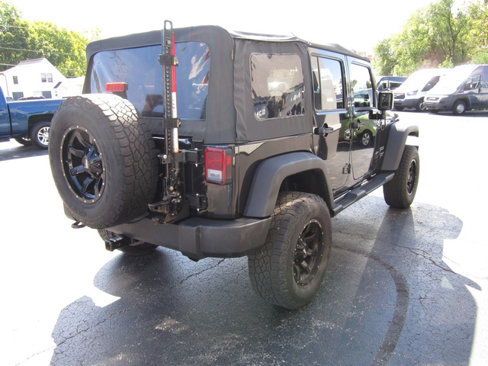 Used 2010 Jeep Wrangler Unlimited Sport image 4