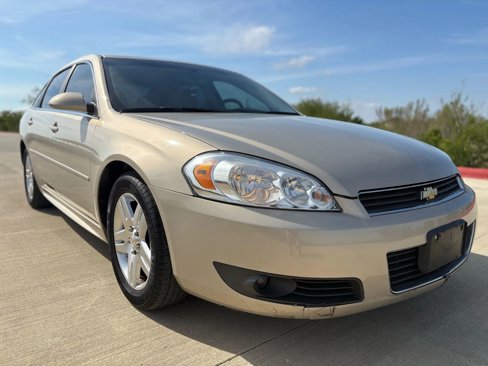 Used 2011 Chevrolet Impala LT image 3