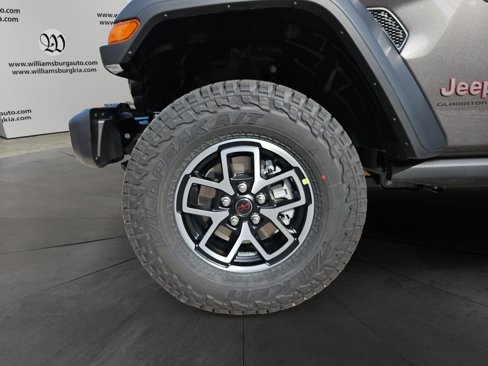 New 2025 Jeep Gladiator Rubicon w/ Convenience Group image 14