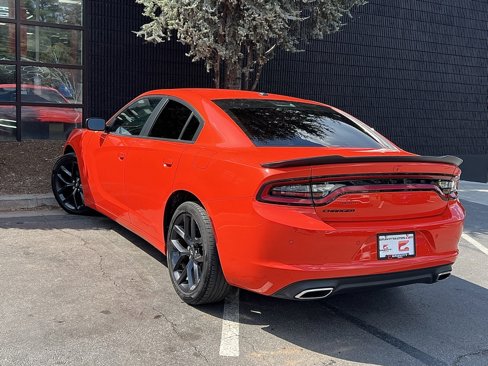 Used 2022 Dodge Charger SXT w/ Blacktop Package image 17