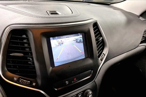 Used 2019 Jeep Cherokee Latitude Plus w/ Cold Weather Group image 26