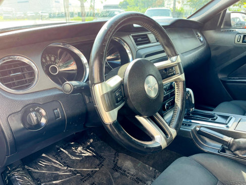 Used 2014 Ford Mustang Coupe image 10