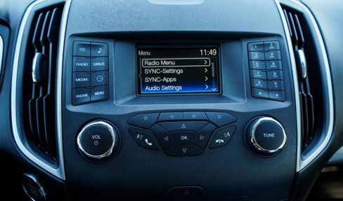 Used 2017 Ford Edge SEL image 19