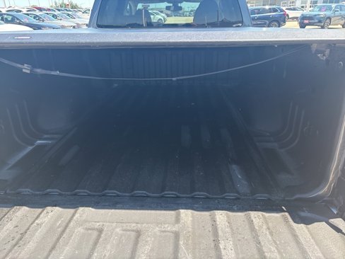 Used 2016 Chevrolet Colorado LT image 11