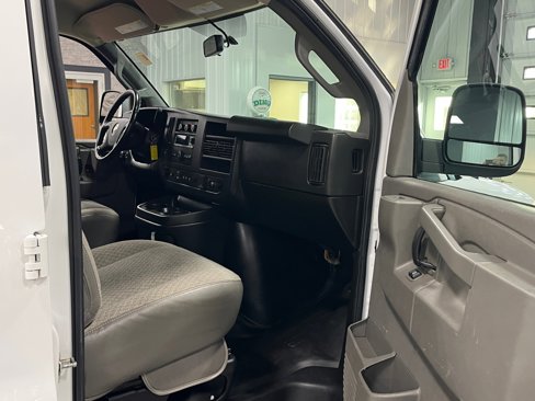 Used 2020 Chevrolet Express 2500 w/ Driver Convenience Package image 9