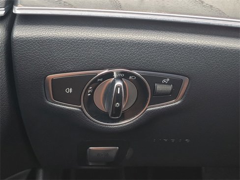 Used 2018 Mercedes-Benz E 300 image 29