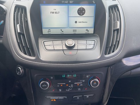 Used 2019 Ford Escape SEL image 4