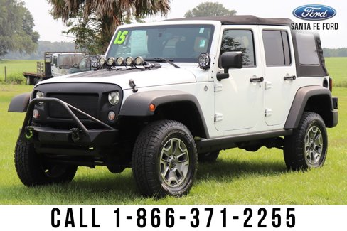 Used 2015 Jeep Wrangler Unlimited Rubicon w/ Connectivity Group image 4