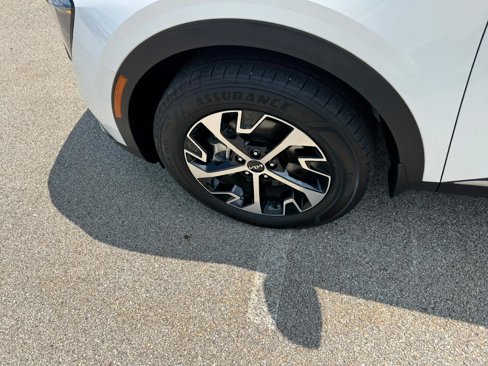 Used 2023 Kia Sportage EX image 14