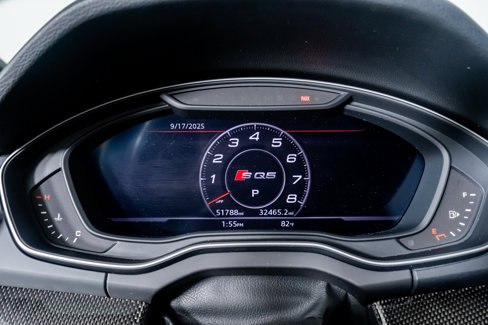 Used 2018 Audi SQ5 Prestige w/ Prestige Package image 41