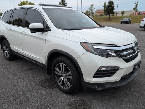 Used 2017 Honda Pilot EX-L image 2