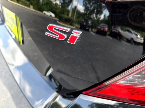 Used 2018 Honda Civic Si image 8