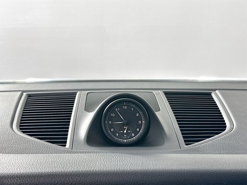 Certified 2022 Porsche Macan image 25