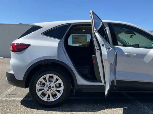 New 2025 Ford Escape Active image 38