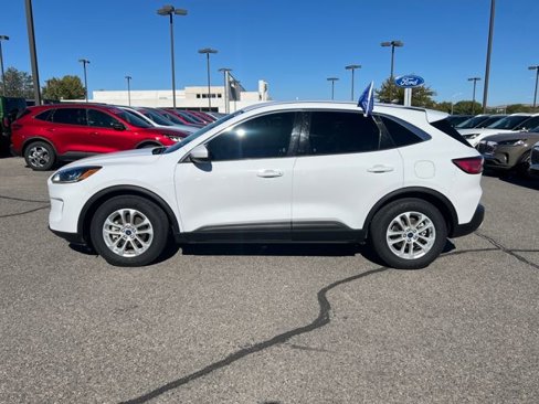Certified 2020 Ford Escape SE image 2