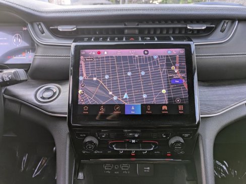 Used 2021 Jeep Grand Cherokee L Limited image 13