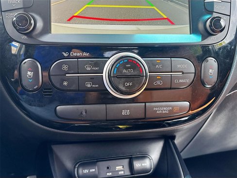 Used 2016 Kia Soul ! w/ Premium Package image 17