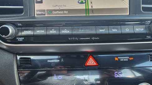 Used 2020 Hyundai Elantra Limited w/ Ultimate Package 03 image 28