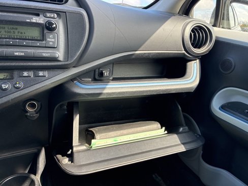 Used 2013 Toyota Prius C Four image 26