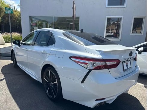 Used 2020 Toyota Camry XSE image 4