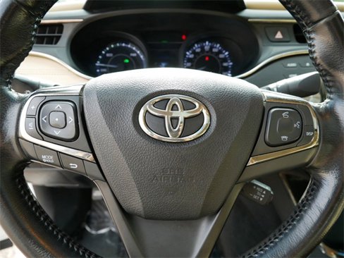 Used 2016 Toyota Avalon XLE Plus image 17