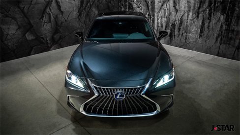 Used 2022 Lexus ES 300h w/ Premium Package image 15