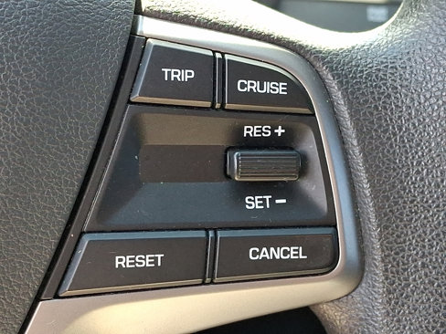 Used 2018 Hyundai Elantra SE image 22