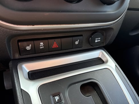 Used 2014 Jeep Compass Latitude image 18