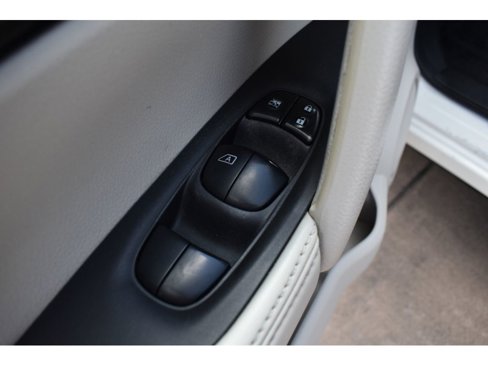Used 2018 Nissan Rogue Sport SL image 11