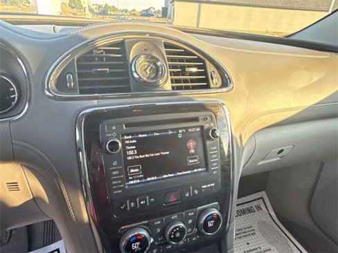 Used 2017 Buick Enclave Premium image 23