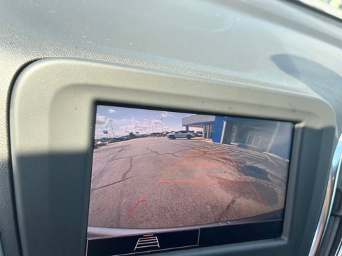 Used 2023 Chevrolet Equinox LT image 16