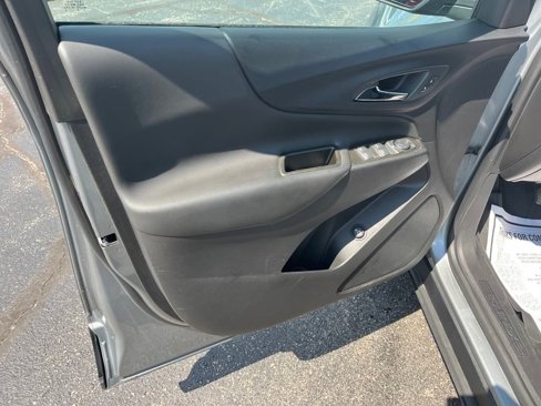Used 2023 Chevrolet Equinox LT image 21
