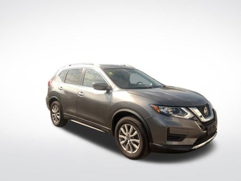 Used 2018 Nissan Rogue SV image 46