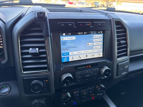 Used 2017 Ford F150 Raptor w/ Equipment Group 802A Luxury image 27