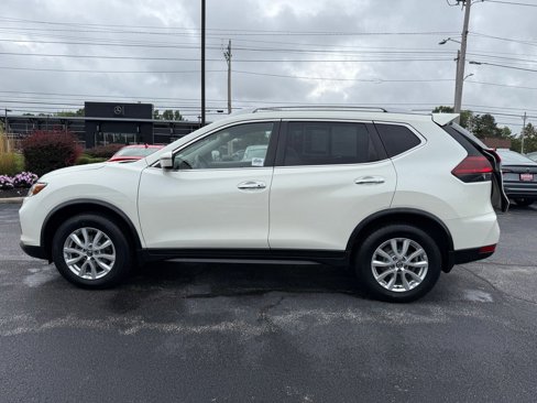 Used 2018 Nissan Rogue SV image 10