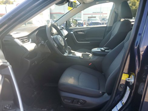 Used 2020 Toyota RAV4 XLE image 9